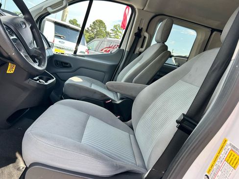 Used 2019 Ford Transit 350 XLT RWD image 5