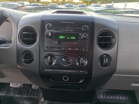Used 2006 Ford F150 STX image 25