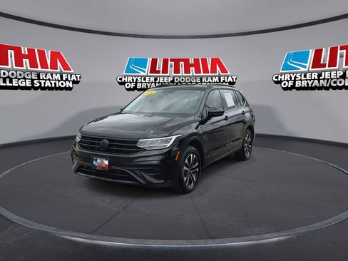 Used 2022 Volkswagen Tiguan S FWD image 3