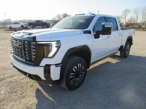 New 2026 GMC Sierra 2500 Denali Ultimate AWD/4WD image 10