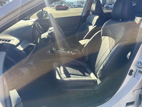 Certified 2025 Subaru Crosstrek 2.5i Limited w/ Crosstrek Mirror Package image 10