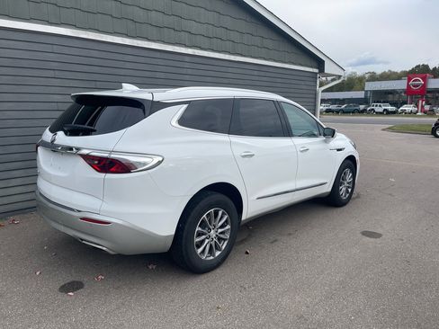 Used 2022 Buick Enclave Premium image 5