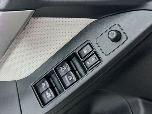 Used 2016 Subaru Forester 2.5i Touring w/ Eyesight & Navigation System AWD/4WD image 21