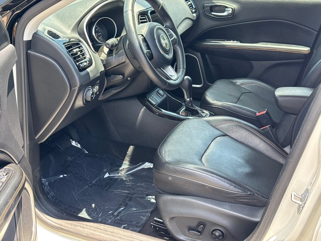 Used 2019 Jeep Compass Limited FWD image 9