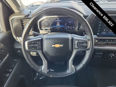 Used 2025 Chevrolet Silverado 2500 LT w/ Convenience Package image 33