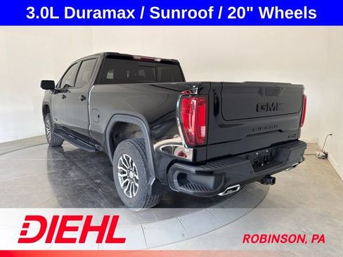 Used 2020 GMC Sierra 1500 AT4 w/ AT4 Premium Package AWD/4WD image 5