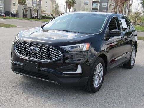 Used 2024 Ford Edge SEL image 7