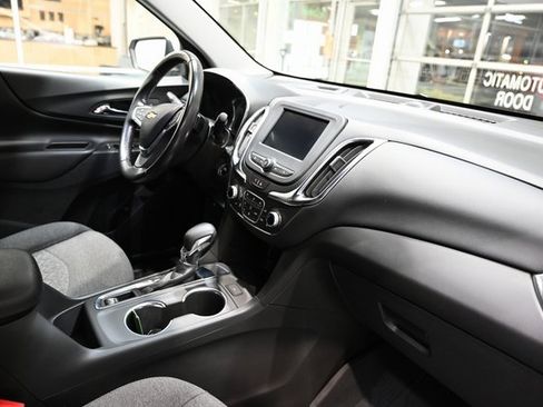Used 2022 Chevrolet Equinox LT image 13