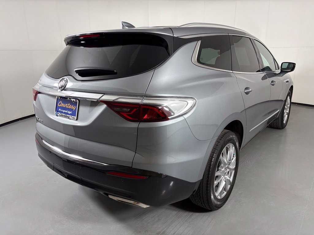 Used 2023 Buick Enclave Premium w/ Experience Buick Package FWD image 8