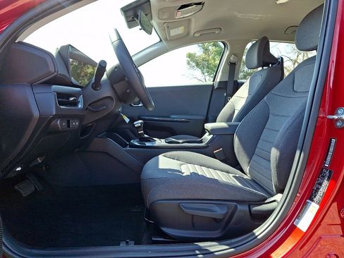 Certified 2025 Kia K4 EX image 13