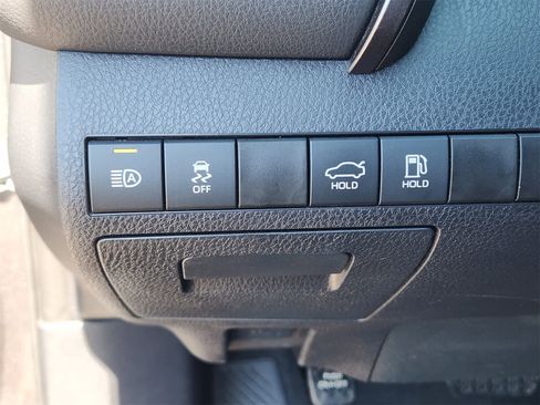 Used 2024 Toyota Camry LE image 17