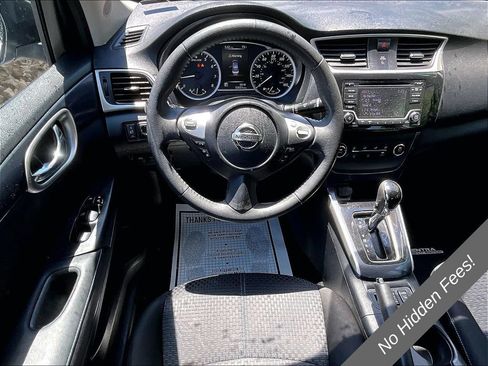 Used 2017 Nissan Sentra SR w/ SR Midnight Edition FWD image 5