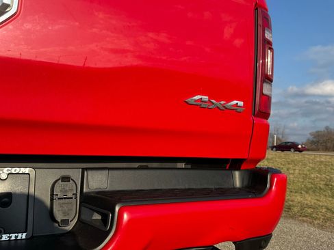 Used 2021 RAM 1500 Laramie w/ Sport Appearance Package image 17