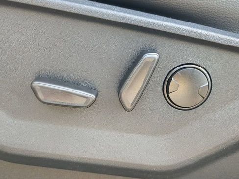 New 2026 Ford F250 Lariat w/ Black Appearance Package image 22