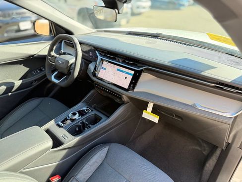 New 2026 Jeep Cherokee Laredo AWD/4WD image 13