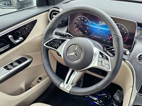 New 2026 Mercedes-Benz GLC 300 4MATIC image 29