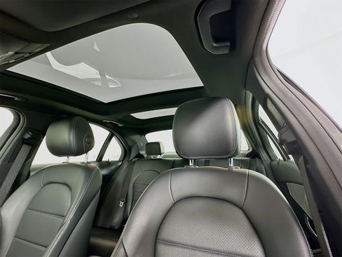 Used 2021 Mercedes-Benz C 300 Sedan image 23