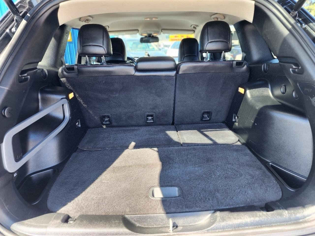 Used 2016 Jeep Cherokee Trailhawk w/ Leather Interior Group AWD/4WD image 24