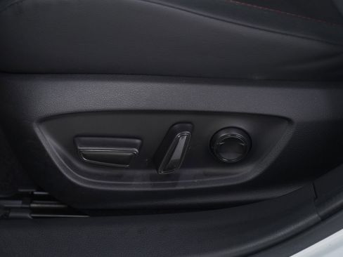 Used 2023 Toyota Prius Prime Premium image 29