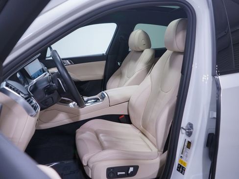Used 2022 BMW X6 xDrive40i w/ M Sport Package image 7