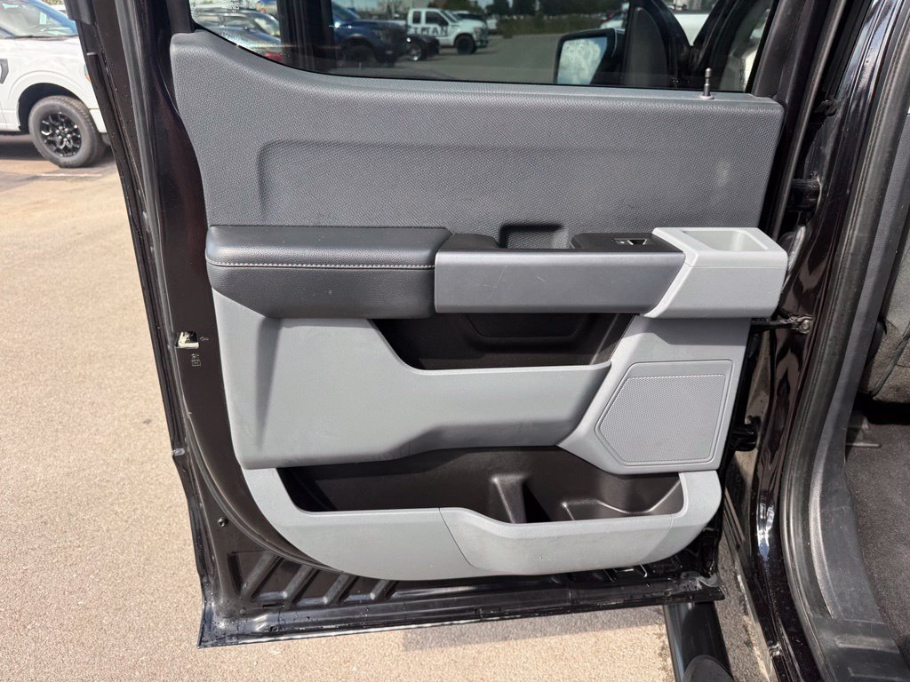 Used 2023 Ford F150 XLT RWD image 9
