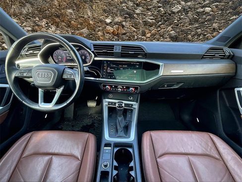 Used 2021 Audi Q3 2.0T Premium Plus w/ Premium Plus Package image 13