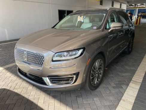 Used 2019 Lincoln Nautilus Reserve image 1