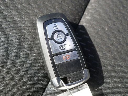 Used 2025 Ford Escape ST-Line AWD/4WD image 35
