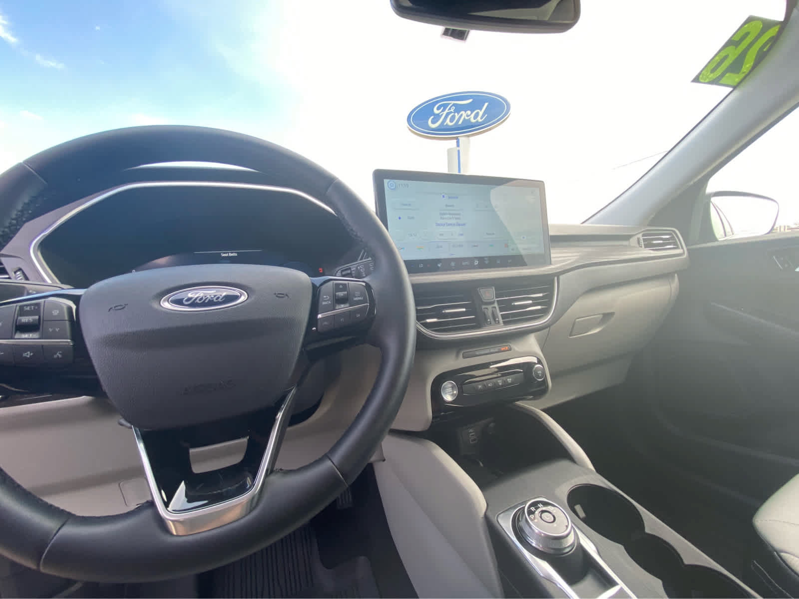 Used 2026 Ford Escape SE w/ PHEV Premium Package FWD image 19