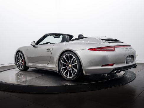 Used 2013 Porsche 911 Carrera 4S image 3