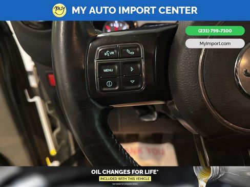 Used 2017 Jeep Wrangler Unlimited Rubicon w/ Quick Order Package 23Z Recon image 16