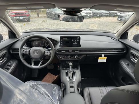 New 2026 Honda HR-V EX-L image 11