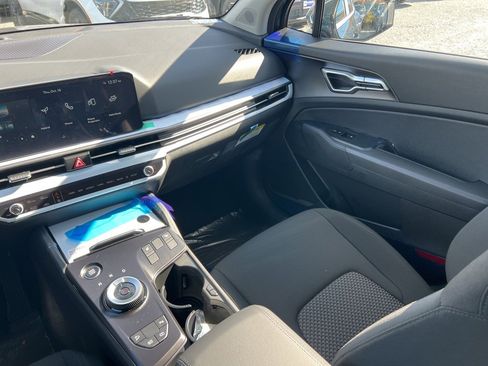 New 2026 Kia Sportage S image 11