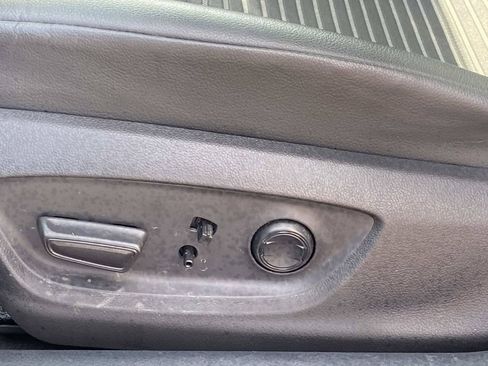 Used 2021 Toyota Camry SE FWD image 22