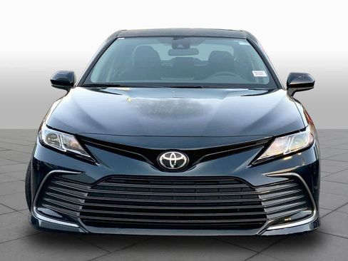 Used 2021 Toyota Camry LE FWD image 4