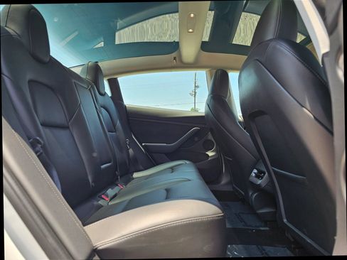 Used 2023 Tesla Model 3 Standard Range RWD image 23