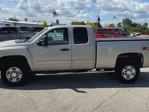 Used 2008 Chevrolet Silverado 2500 LT w/ 2LT Convenience Package AWD/4WD image 5