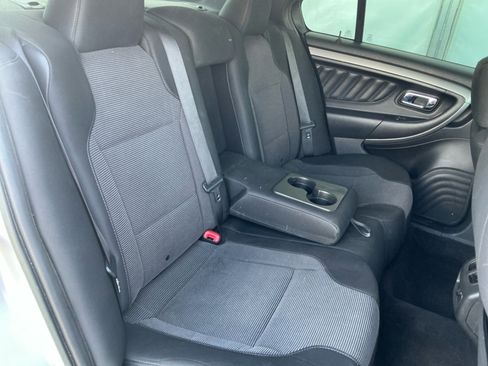 Used 2016 Ford Taurus SEL image 18