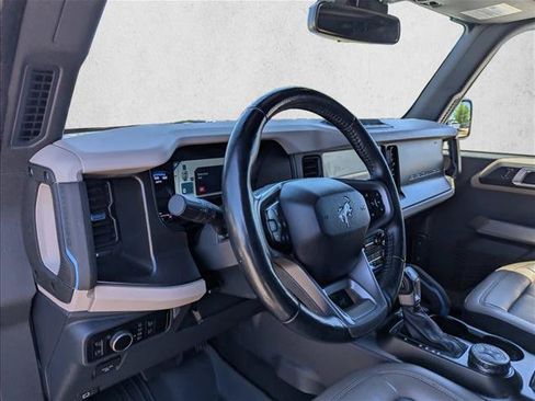 Used 2023 Ford Bronco Wildtrak AWD/4WD image 12