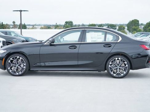 New 2026 BMW 330i Sedan w/ Convenience Package RWD image 4