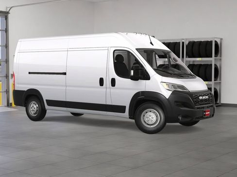 New 2024 RAM ProMaster 2500 w/ Convenience Group image 7