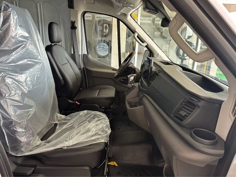 New 2026 Ford Transit 250 148 Medium Roof RWD image 29