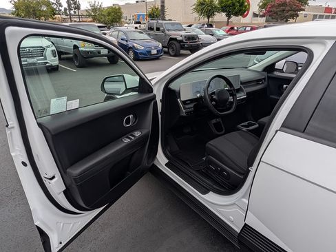 Certified 2024 Hyundai Ioniq 5 SEL RWD image 33
