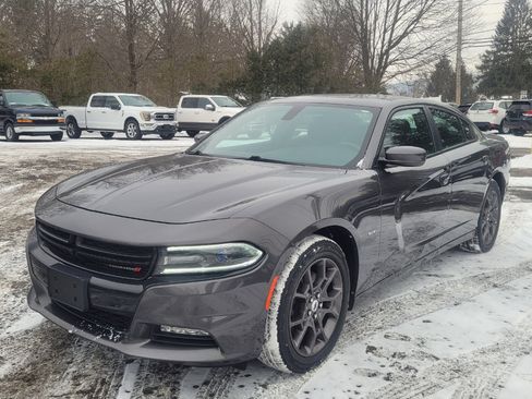Used 2018 Dodge Charger GT image 4