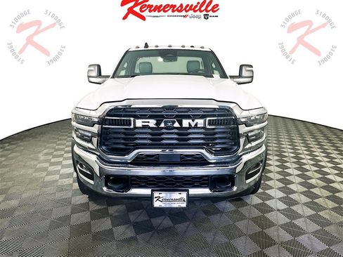 New 2026 RAM 5500 Tradesman w/ Chrome Appearance Group image 2