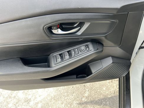 Used 2023 Honda Accord EX image 15