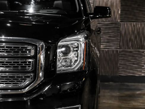 Used 2020 GMC Yukon SLT w/ Open Road Package AWD/4WD image 48