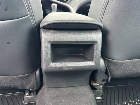 Used 2023 Toyota Camry SE FWD image 16