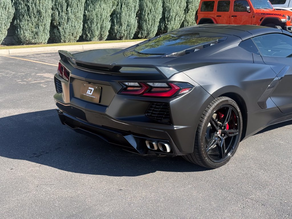 Used 2022 Chevrolet Corvette Stingray Coupe w/ Battery Protection Package RWD image 10