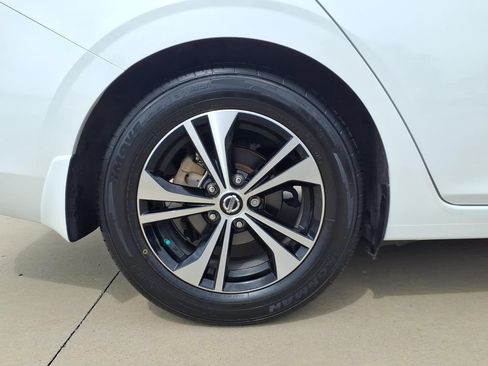 Used 2023 Nissan Sentra SV FWD image 23